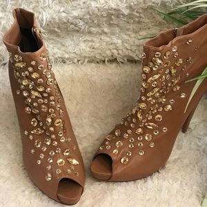 NEW Report Signature Camel Crystal Ankle Boots 11m
